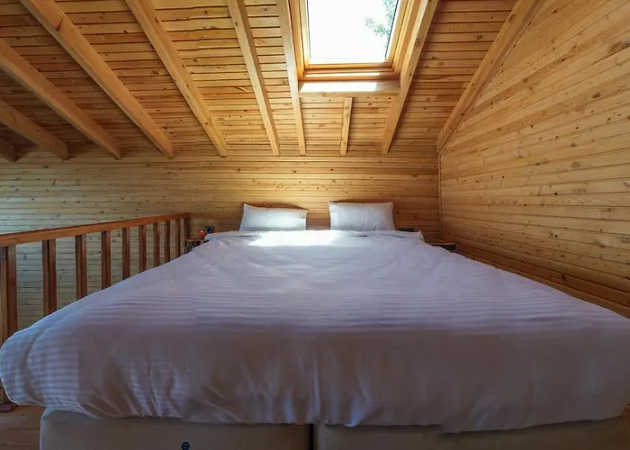 Koruwoodenhouse Alanya فيلة