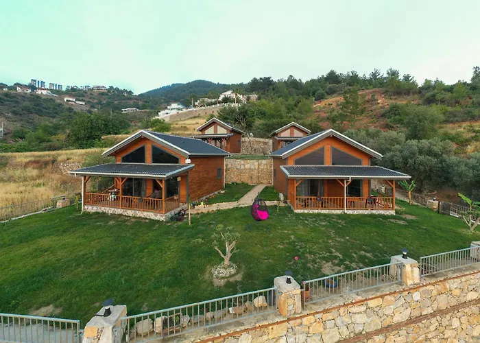 Koruwoodenhouse Alanya فيلة