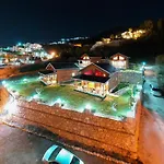 Koruwoodenhouse Alanya Вилла *