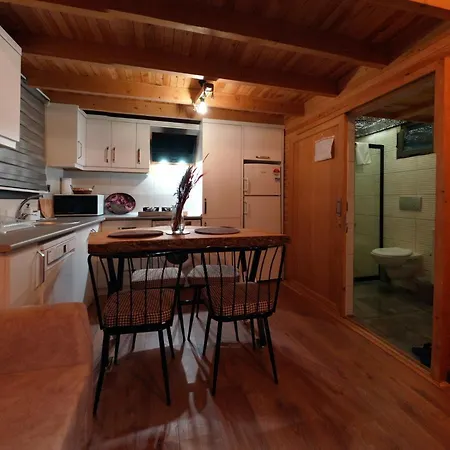 Koruwoodenhouse Alanya וילה