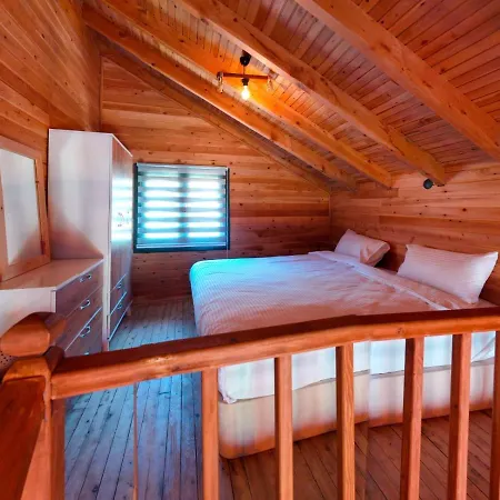 Koruwoodenhouse Alanya וילה *