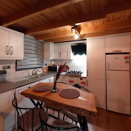Koruwoodenhouse Alanya *